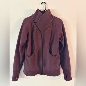Lululemon Scuba Women's Burgundy Jacket sz 8